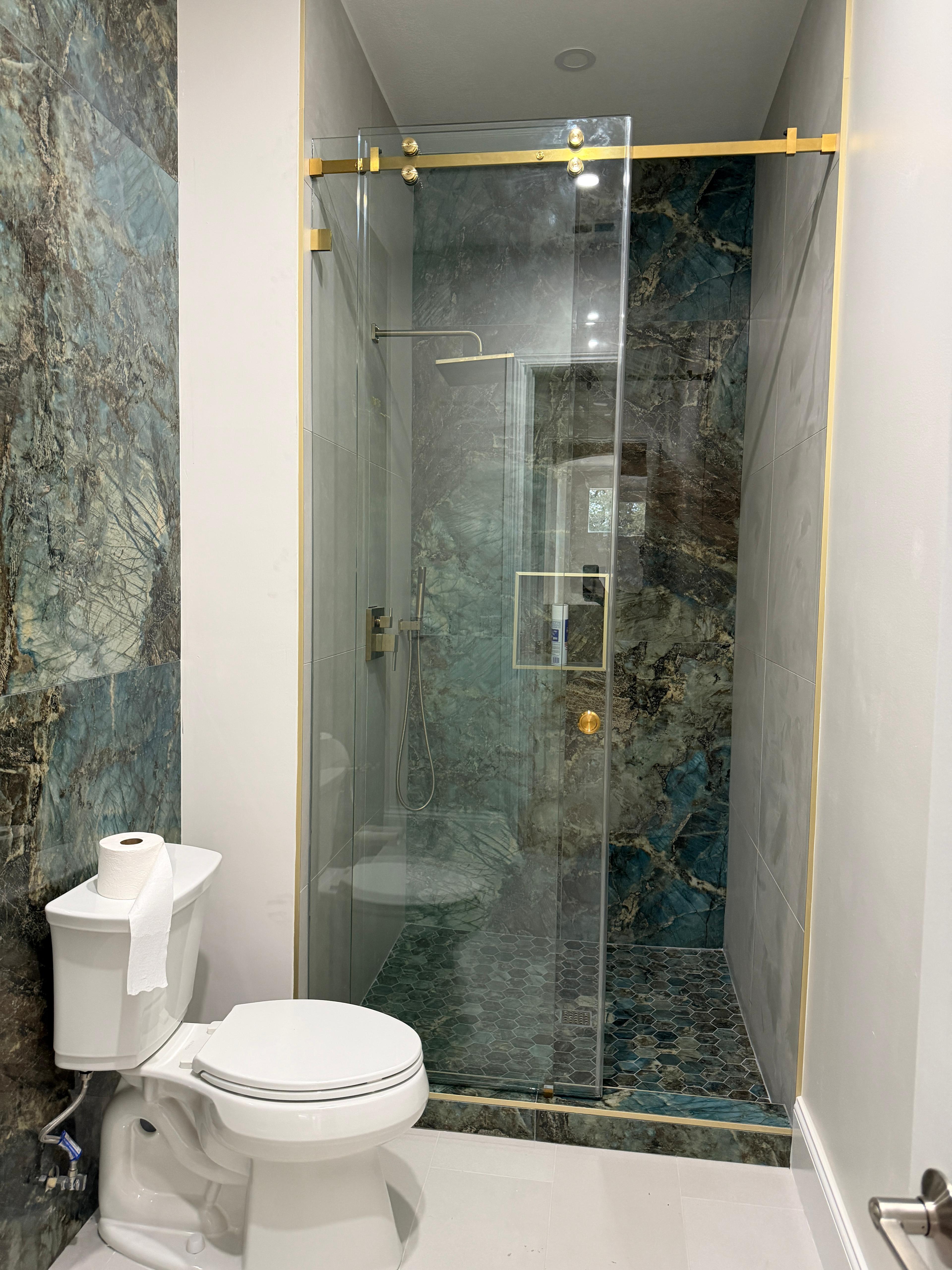 Matte Black, Gold or Chrome? Choosing Shower Hardware Finishes